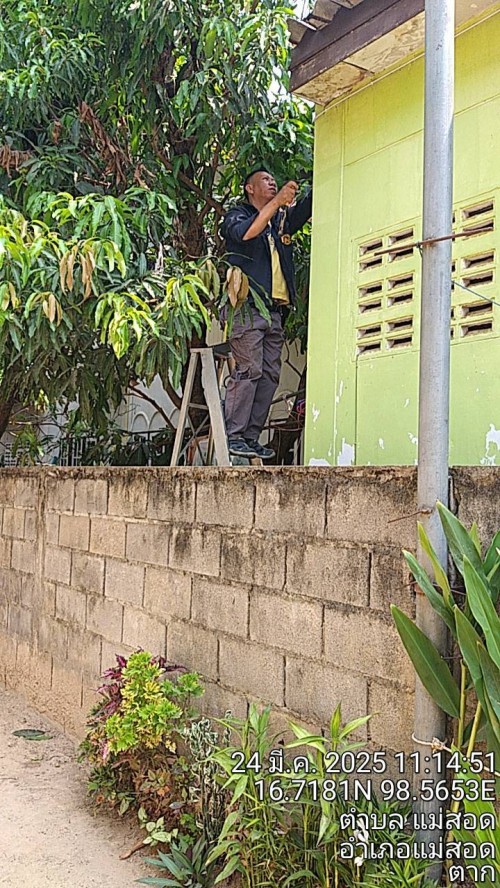เจ้าหน้าที่กองยุทธศาสตร์และงบประมาณ ดำเนินการตามคำร้อง ขอซ่อมแซมเคเบิ้ลทีวี ชุมชนชุมพลพัฒนา และชุมชนร่วมแรง