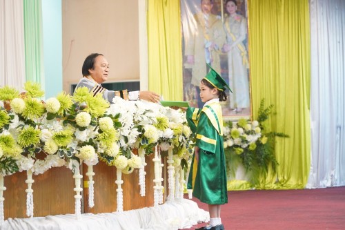 เทศบาลนครแม่สอดจัดกิจกรรมพิธีมอบวุฒิบัตรยุวบัณฑิต ประจำปีการศึกษา 2567