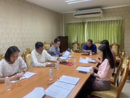 การประชุมคณะกรรมการกลันกรองการประเมินผลการปฏิบัติงานของพนักงานเทศบาล ลูกจ้างประจำและพนักงานจ้าง สังกัดเทศบาลนครแม่สอด ครั้งที่ 1/2568