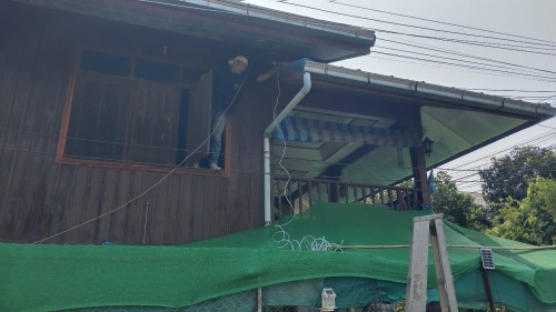 เจ้าหน้าที่กองยุทธศาสตร์และงบประมาณ ดำเนินการตามคำร้อง ขอซ่อมแซมเคเบิ้ลทีวี ชุมชนบ้านเหนือสามัคคี