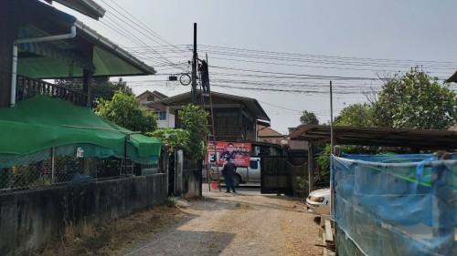 เจ้าหน้าที่กองยุทธศาสตร์และงบประมาณ ดำเนินการตามคำร้อง ขอซ่อมแซมเคเบิ้ลทีวี ชุมชนบ้านเหนือสามัคคี