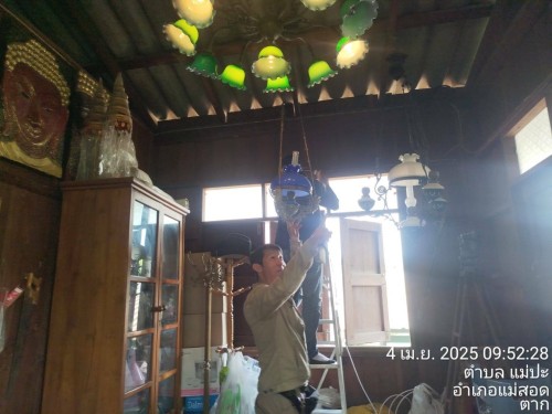 เจ้าหน้าที่กองยุทธศาสตร์และงบประมาณ ดำเนินการตามคำร้อง ขอซ่อมแซมเคเบิ้ลทีวี ชุมชนสองแคว 1 และชุมชนร่วมแรง