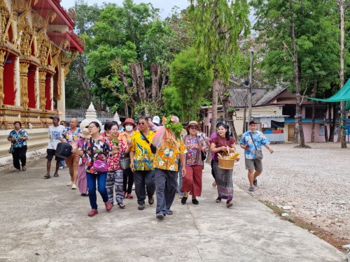 เทศบาลนครแม่สอดร่วมกับวัดดอนแก้วจัดโครงการจัดงานประเพณีแห่ไม้กำ๊สะหลี