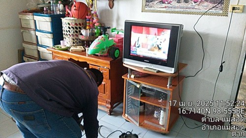 เจ้าหน้าที่กองยุทธศาสตร์และงบประมาณ ดำเนินการตามคำร้อง ขอซ่อมแซมเคเบิ้ลทีวี ชุมชนอินทรคีรี 1