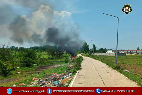 ดับเพลิงนครแม่สอด ออกระงับเหตุเพลิงไหม้กองขยะ บริเวณถนนเลียบคลองหม่องโคย ใกล้เคียงหมู่บ้านมั่นคง2