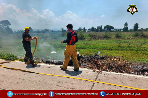 ดับเพลิงนครแม่สอด ออกระงับเหตุเพลิงไหม้กองขยะ บริเวณถนนเลียบคลองหม่องโคย ใกล้เคียงหมู่บ้านมั่นคง2