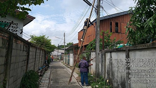เจ้าหน้าที่กองยุทธศาสตร์และงบประมาณ ดำเนินการตามคำร้อง ขอซ่อมแซมเคเบิ้ลทีวี ชุมชนอิสลาม และชุมชนมณีไพรสณฑ์ 
