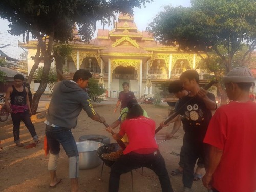 ประเพณีการกวนข้าวทิพย์