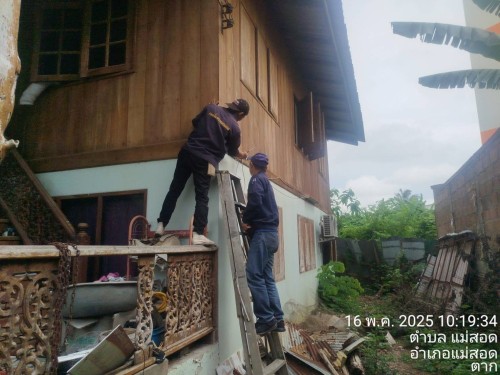 เจ้าหน้าที่กองยุทธศาสตร์และงบประมาณ ดำเนินการตามคำร้อง ขอซ่อมแซมเคเบิ้ลทีวี ชุมชนดอนไชย