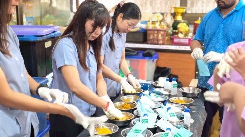 โครงการการดูแลสุขภาพกลุ่มผู้สูงอายุและผู้สูงอายุที่มีภาวะปวดเข่าด้วยแพทย์แผนไทย  ประจำปี 2567