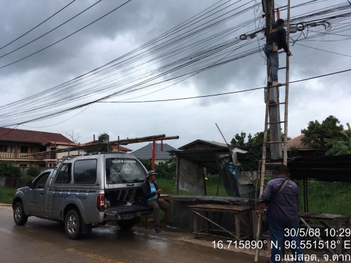 เจ้าหน้าที่กองยุทธศาสตร์และงบประมาณ ดำเนินการตามคำร้อง ขอซ่อมแซมเคเบิ้ลทีวี ชุมชนสองแควสอง ชุมชนวัดหลวง และชุมชนบ้านทุ่ง