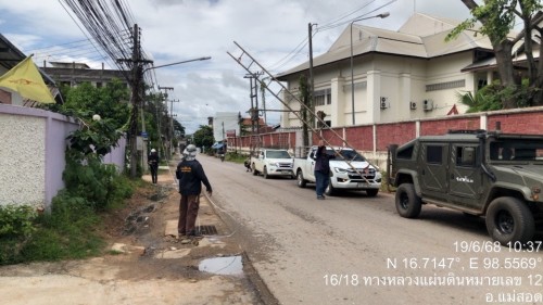 เจ้าหน้าที่กองยุทธศาสตร์และงบประมาณ ดำเนินการตามคำร้อง ขอซ่อมแซมเคเบิ้ลทีวี ชุมชนสองแควหนึ่ง และชุมชนอินทรคีรี