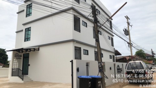 เจ้าหน้าที่กองยุทธศาสตร์และงบประมาณ ดำเนินการตามคำร้องติดตั้งเคเบิลทีวี ชุมชนสองเเควหนึ่ง