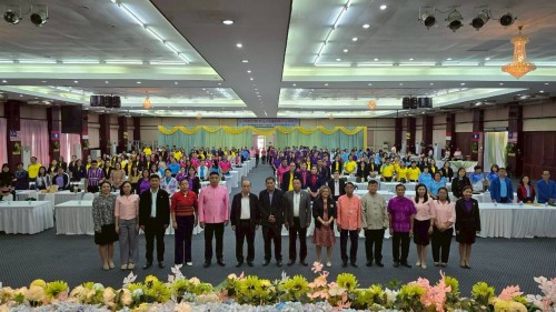 โครงการอบรมเชิงปฏิบัติการพนักงานครู และบุคลากรทางการศึกษา วันที่ 1