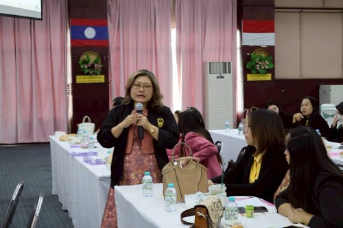 โครงการอบรมเชิงปฏิบัติการพนักงานครู และบุคลากรทางการศึกษา วันที่ 1