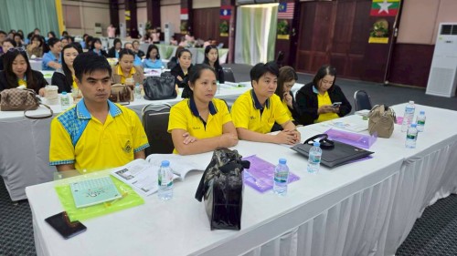 โครงการอบรมเชิงปฏิบัติการพนักงานครู และบุคลากรทางการศึกษา วันที่ 1