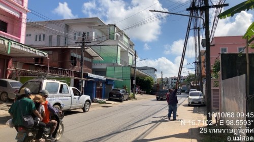 เจ้าหน้าที่กองยุทธศาสตร์และงบประมาณ ดำเนินการตามคำร้อง ขอซ่อมแซมเคเบิ้ลทีวี ชุมชนบ้านทุ่ง