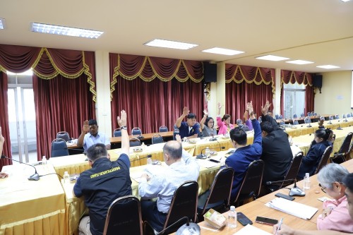 ทน.แม่สอด ประชุมคณะกรรมการพัฒนาเทศบาลนครแม่สอดเพื่อพิจารณาร่างแผนพัฒนาท้องถิ่น (พ.ศ.2566 - 2570) เพิ่มเติม ครั้งที่ 3/2568 ร่างแผนการดำเนินงาน ประจำปีงบประมาณ พ.ศ. 2569