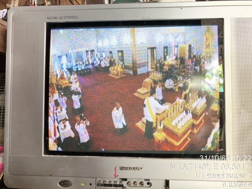 เจ้าหน้าที่กองยุทธศาสตร์และงบประมาณ ดำเนินการตามคำร้อง ขอซ่อมแซมเคเบิ้ลทีวี ชุมชนร่วมแรง