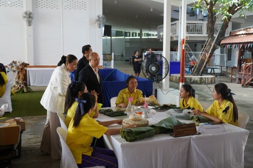 เทศบาลนครแม่สอดจัดกิจกรรมวันลอยกระทง ประจำปี 2568