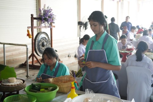 เทศบาลนครแม่สอดจัดกิจกรรมวันลอยกระทง ประจำปี 2568
