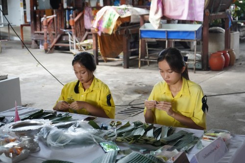 เทศบาลนครแม่สอดจัดกิจกรรมวันลอยกระทง ประจำปี 2568