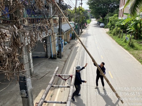 เจ้าหน้าที่กองยุทธศาสตร์และงบประมาณ ดำเนินการตามคำร้องขอซ่อมแซมเคเบิ้ลทีวี ชุมชนตาลเดี่ยว