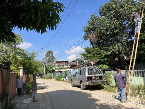 เจ้าหน้าที่กองยุทธศาสตร์และงบประมาณ ดำเนินการตามคำร้องขอซ่อมแซมเคเบิ้ลทีวี ชุมชนบ้านทุ่ง และชุมชนร่วมแรง