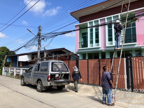 เจ้าหน้าที่กองยุทธศาสตร์และงบประมาณ ดำเนินการตามคำร้องขอซ่อมแซมเคเบิ้ลทีวี ชุมชนบ้านทุ่ง และชุมชนร่วมแรง