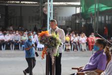 กิจกรรมบุญตักบตร และประพรมน้ำมนต์ ข้าวดอกไม้ เสริมสร้างสิริมงคลและขวัญกำลังใจให้แก่พุทธศาสนิกชนชาวอำเภอแม่สอด