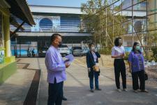 ผู้บริหารเทศบาลนครแม่สอดลงพื้นที่ตรวจเยี่ยมสถานศึกษา ในการเตรียมพร้อมในการเปิดเรียน