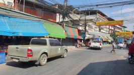 เทศบาลนครแม่สอด ดำเนินการประชาสัมพันธ์เชิงรุก ป้องกันการแพร่ระบาดโรคติดเชื้อโควิด – 19