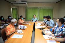 ผอ.กองวิชาการและแผนงาน จัดประชุมประจำเดือนเมษายน กองวิชาการและแผนงาน เทศบาลนครแม่สอด ครั้งที่ 4/2564