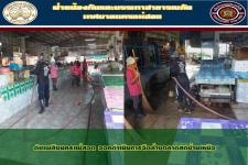 ดับเพลิงนครแม่สอด ออกดำเนินการฉีดล้างตลาดสดบ้านเหนือ