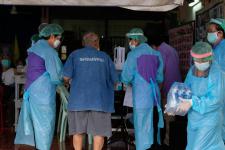 คลินิกชุมชนอบอุ่นเทศบาลนครแม่สอด ออกหน่วยฉีดวัคซีนป้องกันโควิด-19 ณ ที่ทำการชุมชนสองแคว1