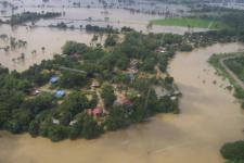 เทศบาลนครแม่สอดเปิดรับบริจาคสิ่งของและเงิน เพื่อช่วยเหลือผู้ประสบภัยน้ำท่วม จ.นครสวรรค์และ จ.อยุธยา ตั้งแต่วันนี้เป็นต้นไป บริเวณหน้าเทศบาลนครแม่สอดและหน้าตลาดสดนครแม่สอด(ร้านบาจา)