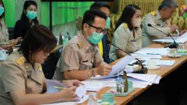 นายกเล็ก หารือเฝ้าระวังโควิด-19 ในพื้นที่แม่สอด