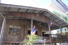 เทศบาลนครแม่สอด ลงพื้นที่เยี่ยมเยือนและมอบของขวัญปีใหม่ผู้สูงอายุ