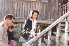 เทศบาลนครแม่สอด ลงพื้นที่เยี่ยมเยือนและมอบของขวัญปีใหม่ผู้สูงอายุ