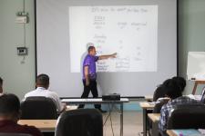 นายกเทศมนตรีนครแม่สอด  จัดโครงการเรียนรู้ภาษาต่างประเทศ รับ AEC 