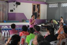เทศบาลนครแม่สอด แจกเบี้ยยังชีพผู้สูงอายุและผู้พิการ ประจำเดือนเมษายน 2561