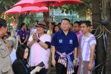 ดร.เทอดเกียรติ ชินสรนันท์ - นายสมชัยฐ์ หทยะตันย์ติ ผู้ว่าราชการจังหวัดตาก เปิดมิติท่องเที่ยวเชิงวัฒนธรรม จัดงาน เทศกาลอาหารชนเผ่าพื้นถิ่น เเละเมียนมา จังหวัดตาก Tak Tribal Localand and Myanmar Food Festival 2015 กระตุ้นการท่องเที่ยว เผยอัตลักษณ์เเละวัฒนธร