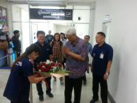 พ่อเมืองตาก นายกเทศนนตรีนครแม่สอดและคณะ ต้อนรับ รัฐมนตรีประจำสำนักนายกรัฐมนตรี ดูงานเขตพัฒนาเศรษฐกิจพิเศษตาก (แม่สอด-พบพระ-แม่ระมาด)