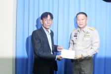 ดร.เทอดเกียรติ ชินสรนันท์ นายกเทศมนตรีนครแม่สอด ได้เป็นประธานพิธีมอบวุฒิบัตร ในวันจันทร์ที่ ๑๔ กันยายน พ.ศ. ๒๕๕๘ เวลา ๐๘.๓๐ น. ณ ห้องโกเมน ชั้น ๓ เทศบาลนครแม่สอด