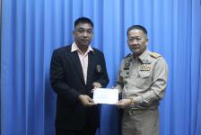 ดร.เทอดเกียรติ ชินสรนันท์ นายกเทศมนตรีนครแม่สอด ได้เป็นประธานพิธีมอบวุฒิบัตร ในวันจันทร์ที่ ๑๔ กันยายน พ.ศ. ๒๕๕๘ เวลา ๐๘.๓๐ น. ณ ห้องโกเมน ชั้น ๓ เทศบาลนครแม่สอด