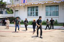 ดร.เทอดเกียรติ ชินสรนันท์ นายกเทศมนตรีนครแม่สอด พร้อมด้วย รองนายกเทศมนตรี สมาชิกสภาเทศบาล ปลัดเทศบาล รองปลัดเทศบาล หัวหน้าส่วนการงาน และพนักงานเทศบาลนครแม่สอด ทำความสะอาดบริเวรเทศบาลนครแม่สอด