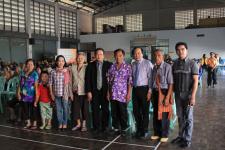 เทศบาลนครแม่สอดจ่ายเงินสงเคราะห์เพื่อการยังชีพของผู้สูงอายุและผู้พิการที่อยู่ในเขตเทศบาลนครแม่สอด ประจำเดือน ธันวาคม 2560