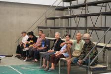 เทศบาลนครแม่สอดจ่ายเงินสงเคราะห์เพื่อการยังชีพของผู้สูงอายุและผู้พิการที่อยู่ในเขตเทศบาลนครแม่สอด ประจำเดือน ธันวาคม 2560