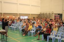 เทศบาลนครแม่สอดจ่ายเงินสงเคราะห์เพื่อการยังชีพของผู้สูงอายุและผู้พิการที่อยู่ในเขตเทศบาลนครแม่สอด ประจำเดือน ธันวาคม 2560