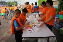ดร.เทอดเกียรติ ชินสรนันท์ นายกเทศมนตรีนครแม่สอด ได้ไปร่วมกิจกรรม Bike For Love 